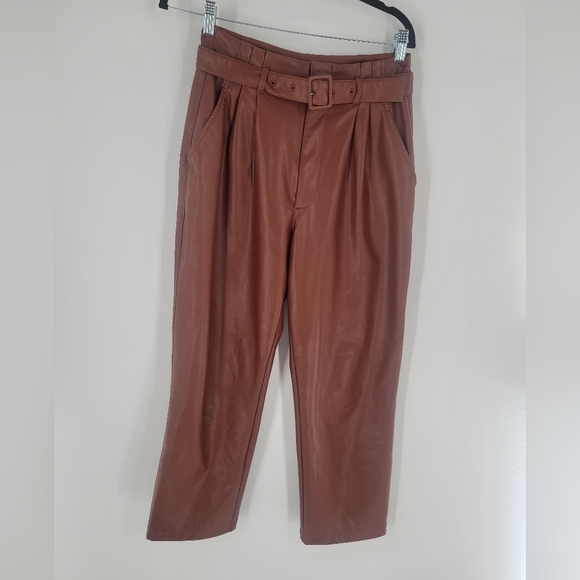A&F Faux Leather Pant with Belt Size M - Picture 2 of 7